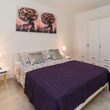 Apartment Arna Krk Town Bagian luar foto