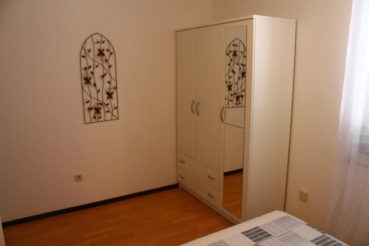 Apartment Arna Krk Town Bagian luar foto