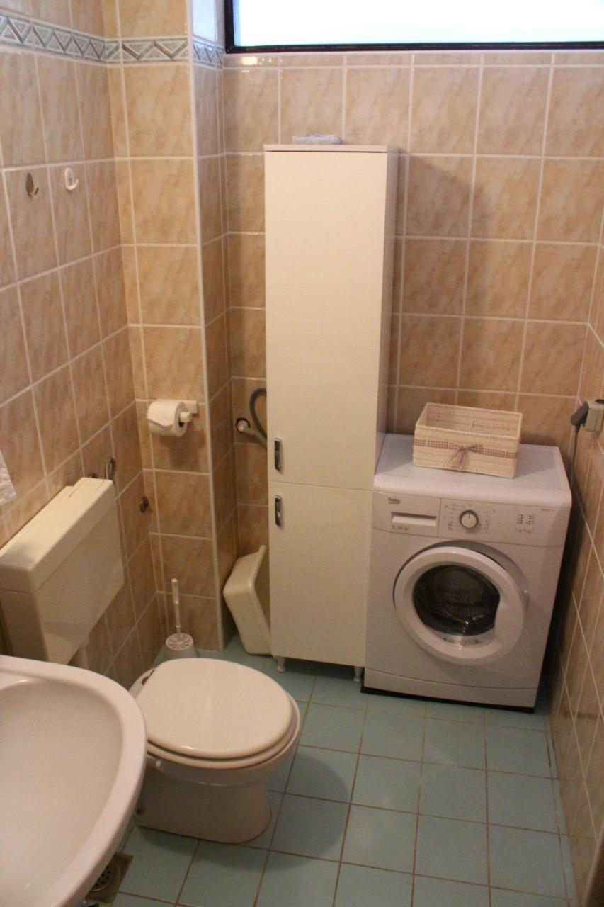 Apartment Arna Krk Town Bagian luar foto