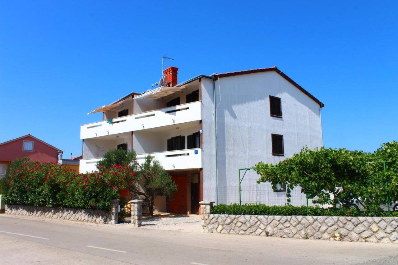 Apartment Arna Krk Town Bagian luar foto