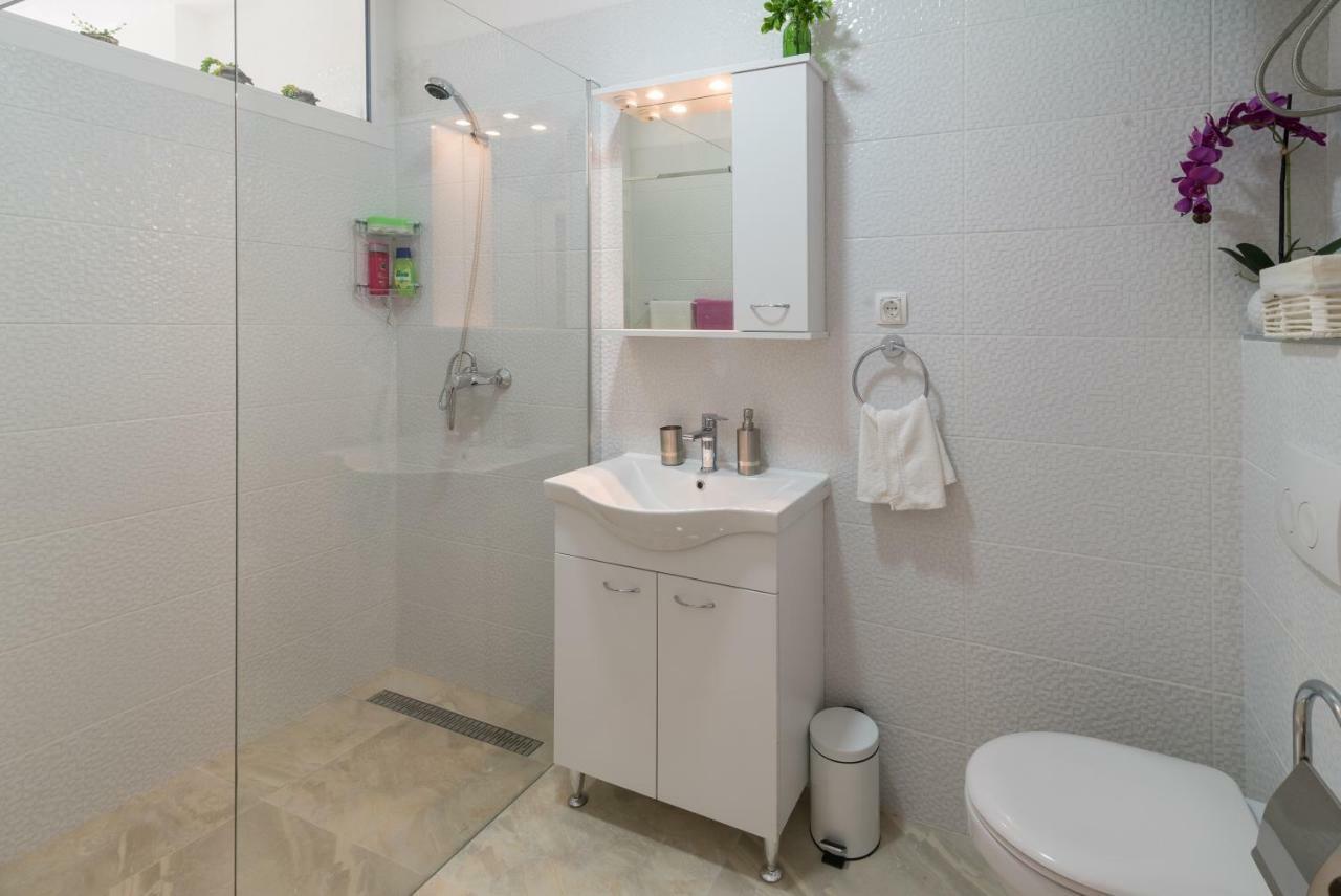 Apartment Arna Krk Town Bagian luar foto